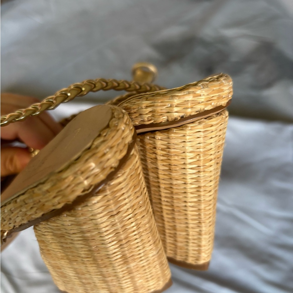 ShuShop Gold and Tan Heels Elegant and Chic - Picture 4 of 6